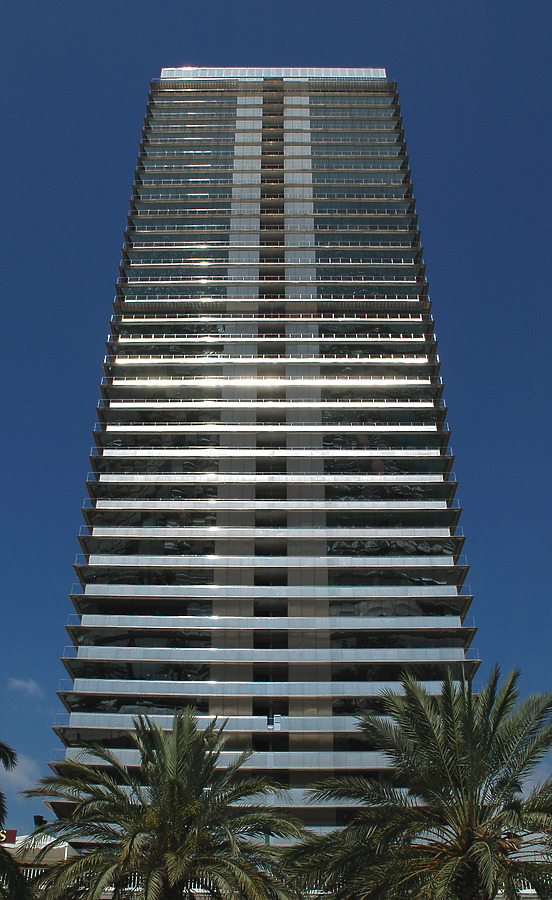 Torre Mapfre by John Bek