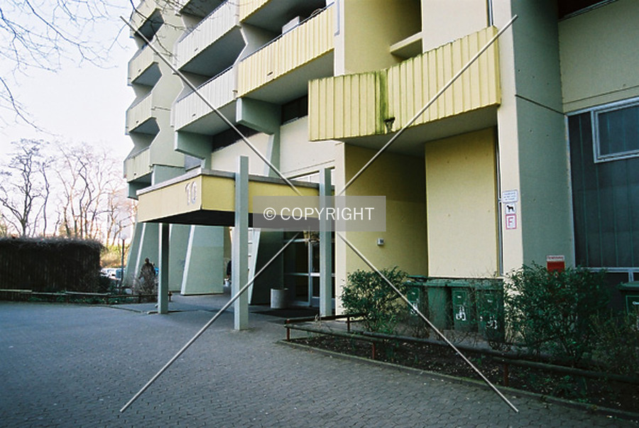 Elsa-Brändström-Straße 4-10 by Nephilim