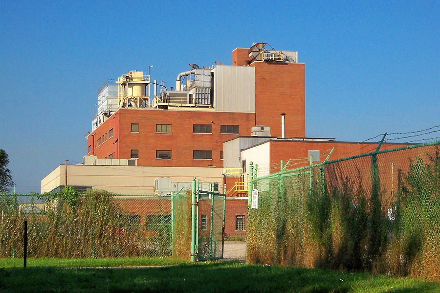 Nestlé Building by Ryan Hildebrand