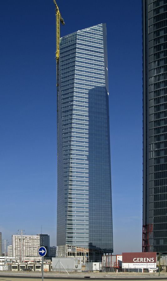 Torre de Cristal by Cesar Serrano