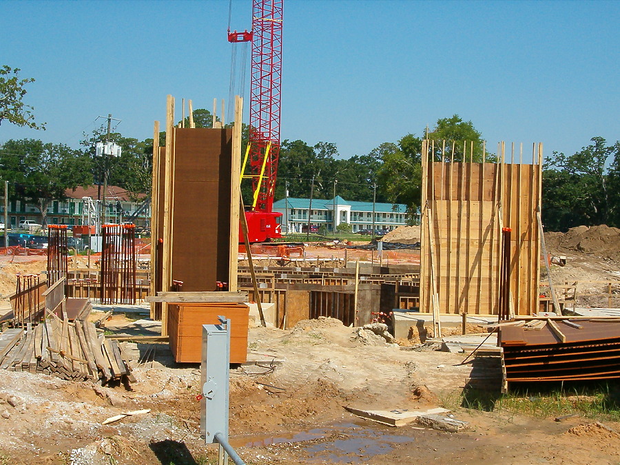 Beau View Towers I by Rodney Gunn