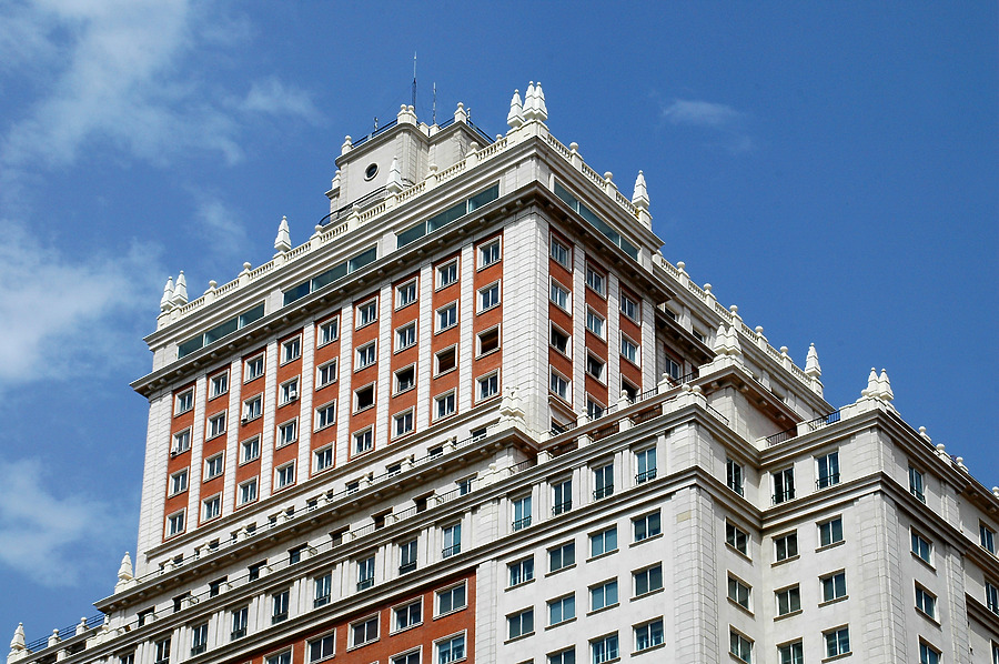 Edificio España by John Bek