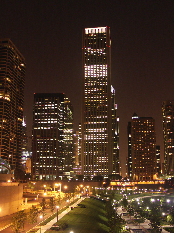 Aon Center by Marshall Gerometta