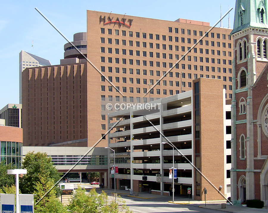 Hyatt Regency Indianapolis/PNC Center by Chris Patriarca