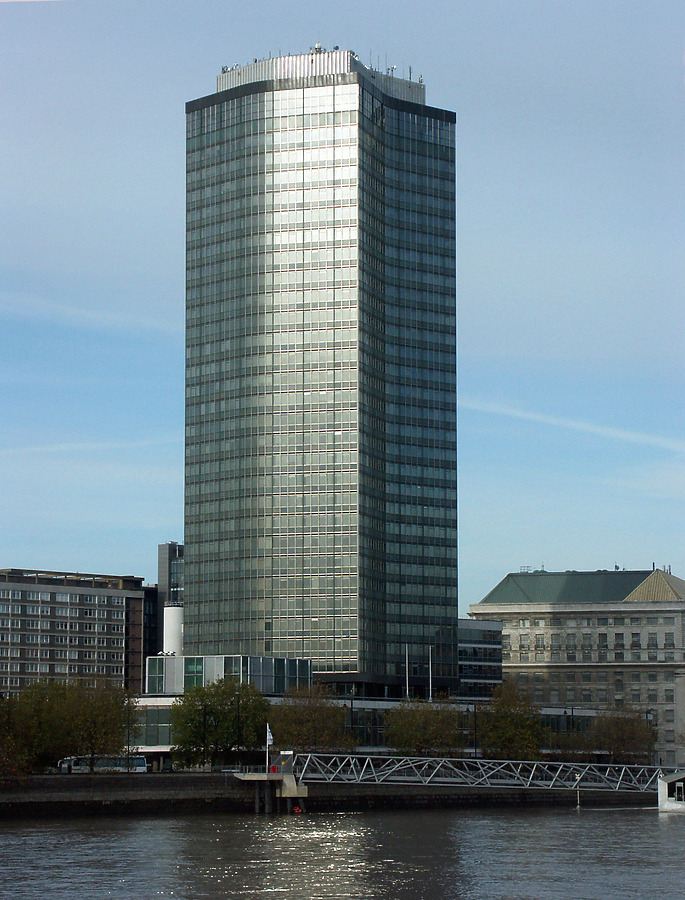 Millbank Tower by Nate Lindsey