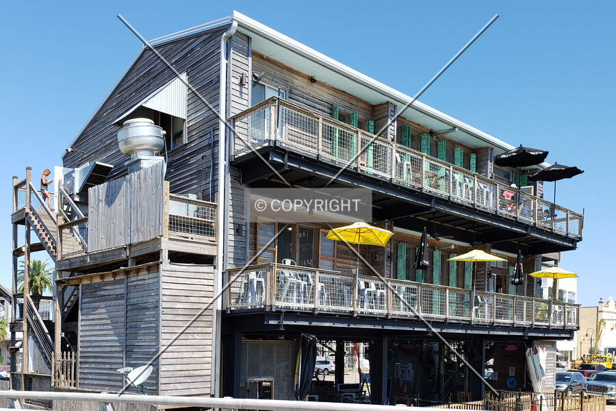 Dan B's Restaurant & Bar