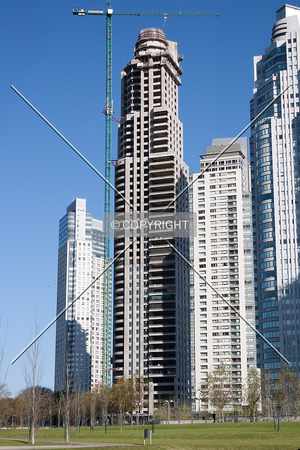 Torre Renoir 2 by Maximiliano Buono