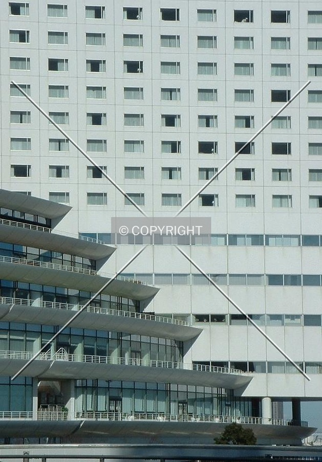Yokohama Grand InterContinental Hotel by Andrew Stewart