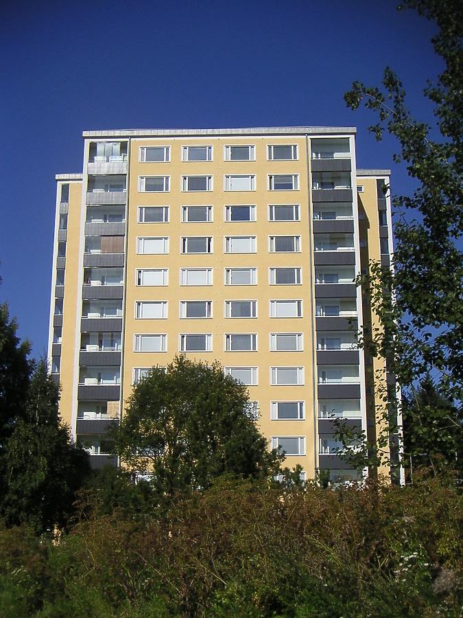 Ida Aalbergintie 3 A II by Tomi Eronen