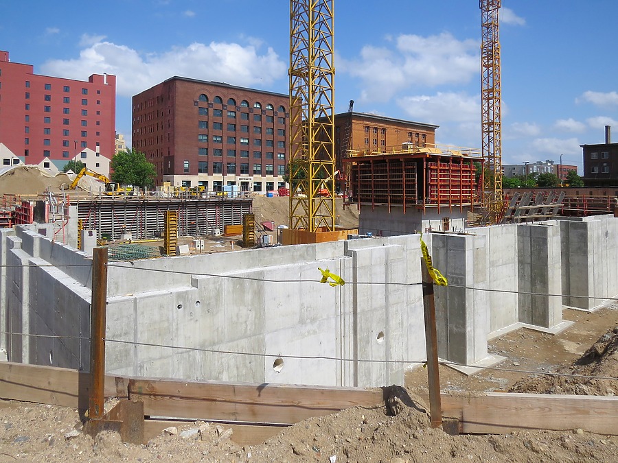 Wells Fargo 600 Tower by James Peacock