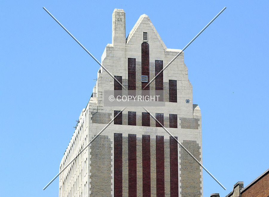 Watts Building by Chris Patriarca