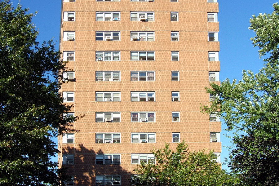 Palisades Plaza