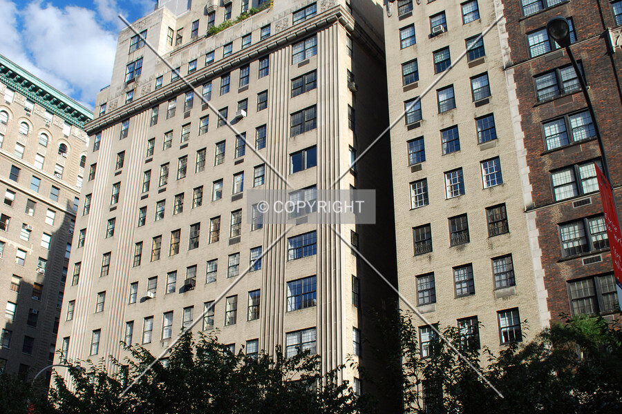 895 Park Avenue