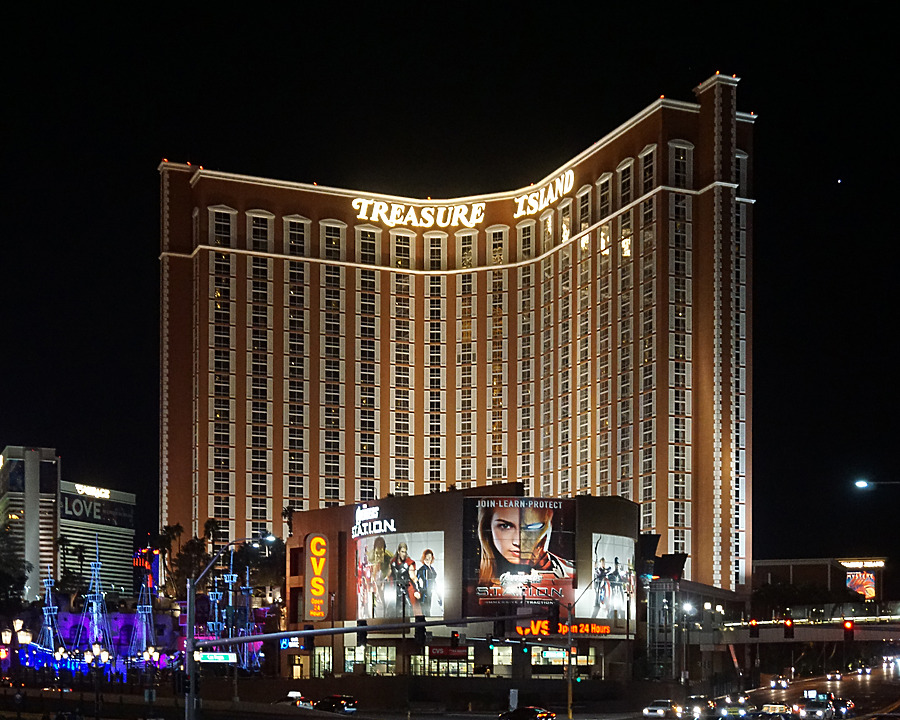 Treasure Island Hotel & Casino by Ryan Hildebrand