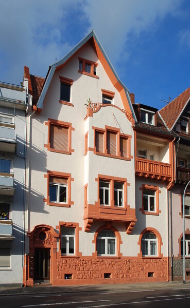 Friedrich-Ebert-Straße 66