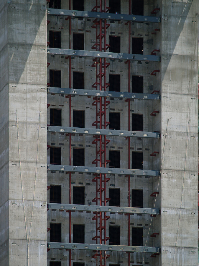 Torre Caja Madrid by Cesar Serrano