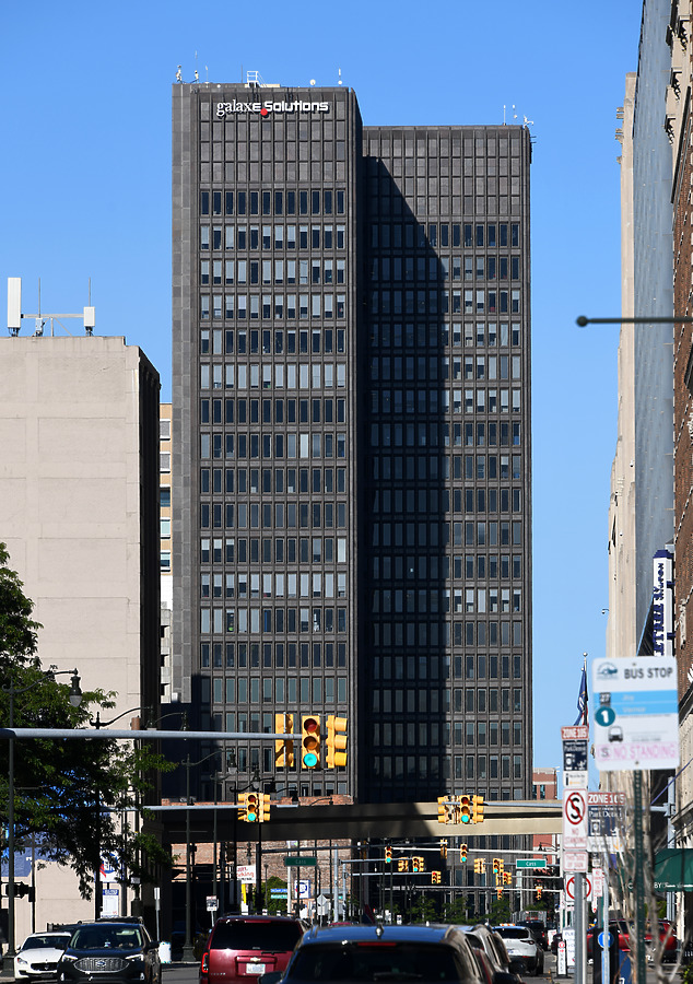 1001 Woodward by John W. Cahill
