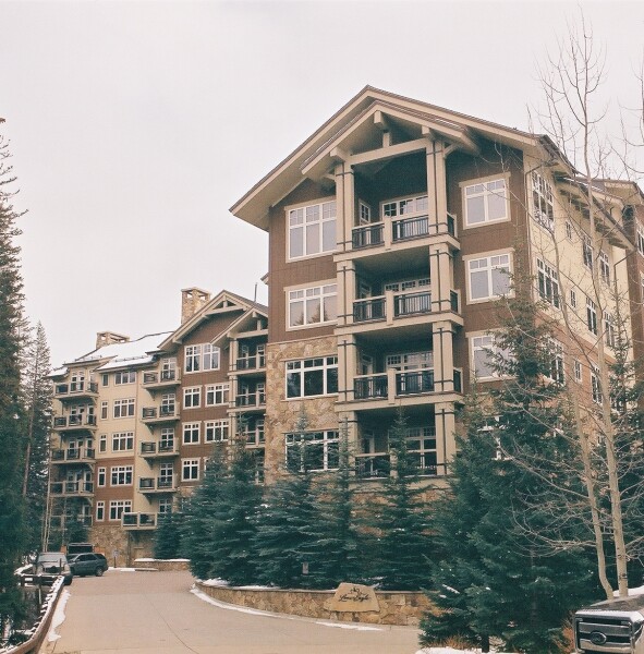 Lone Eagle Condominiums