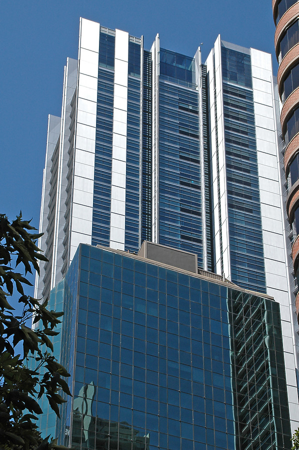 Lumière Residences by John Bek