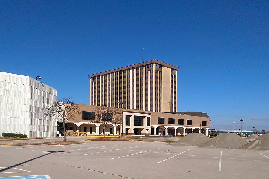 500 Office Tower by Ryan Hildebrand