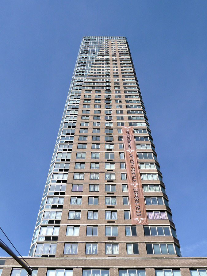 Victory Apartments by Nate Lindsey