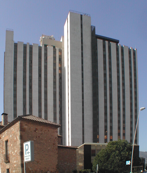 158-027-372