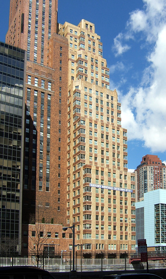 Le Rivage Apartments by John Cahill