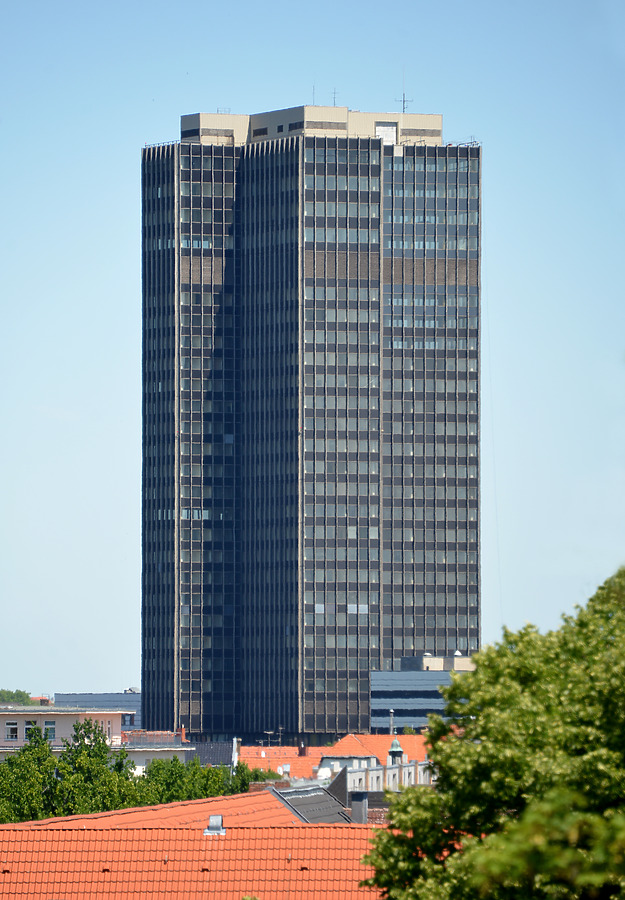 Steglitzer Kreisel by John W. Cahill