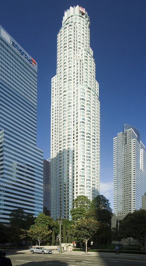 US Bank Tower by Pavel Toczynski