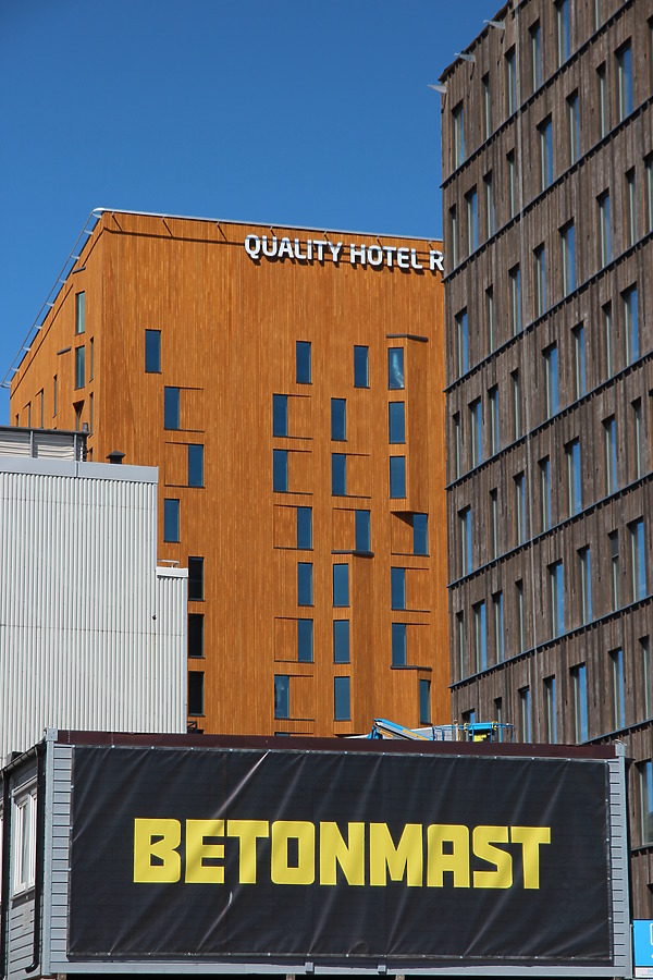 Quality River Station Hotel by Kjetil Balog