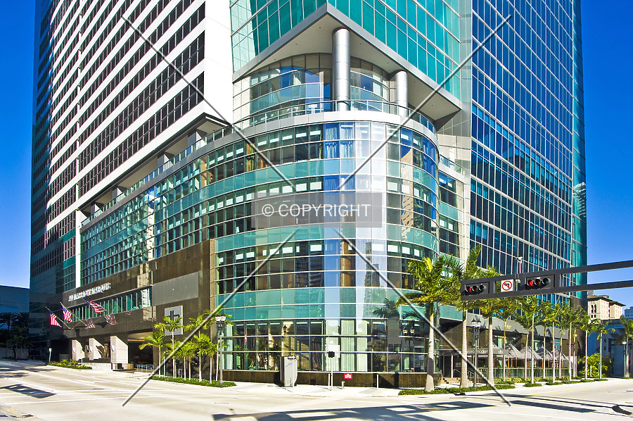 Met 2 JW Marriott Marquis by Jorge Molina