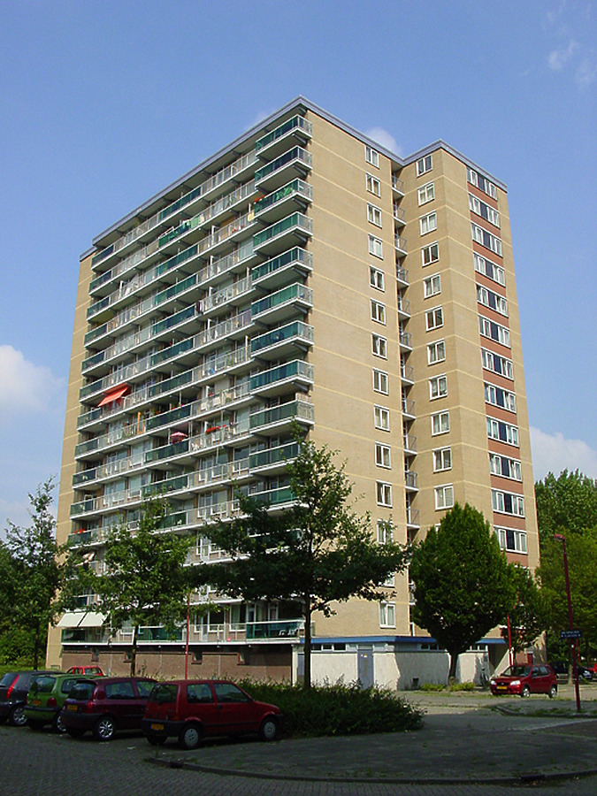 Van Herwijnenplantsoen 1-223 by Michiel van Dijk