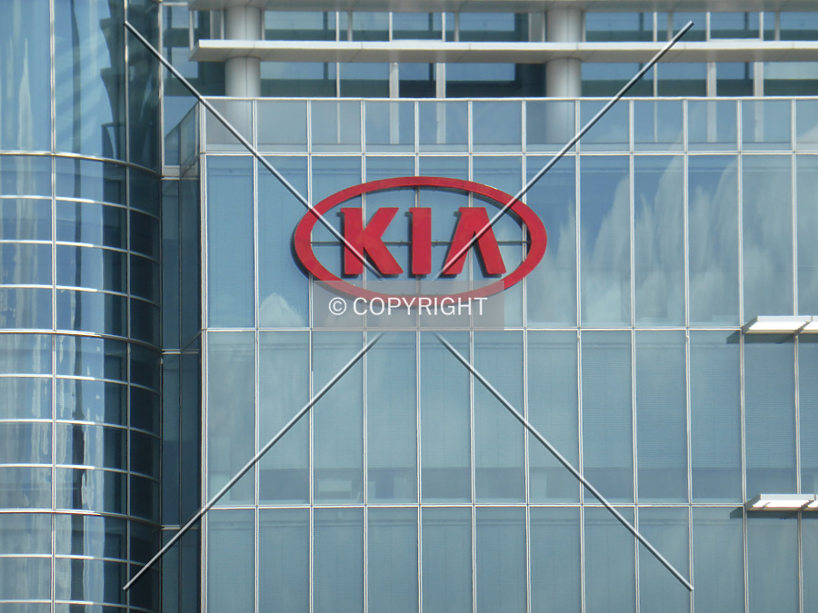 Kia Motors European Headquarters & Design Center by Nephilim