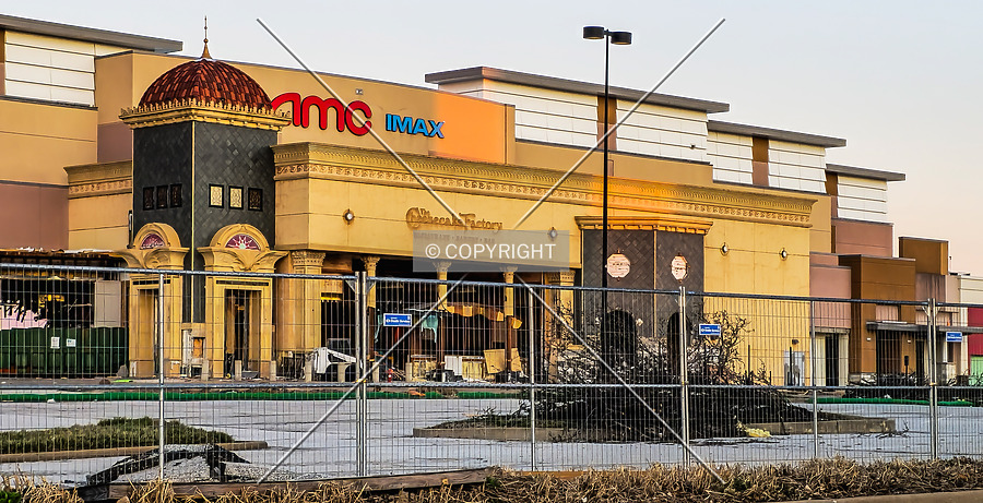 Chesterfield Mall by Ryan Hildebrand