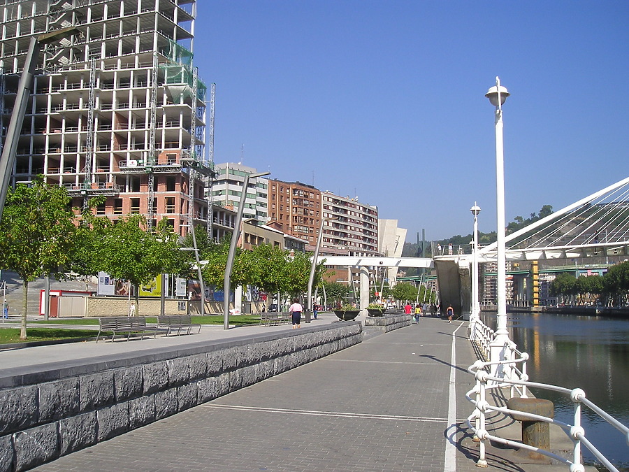 Isozaki Atea I by Mikel Allende