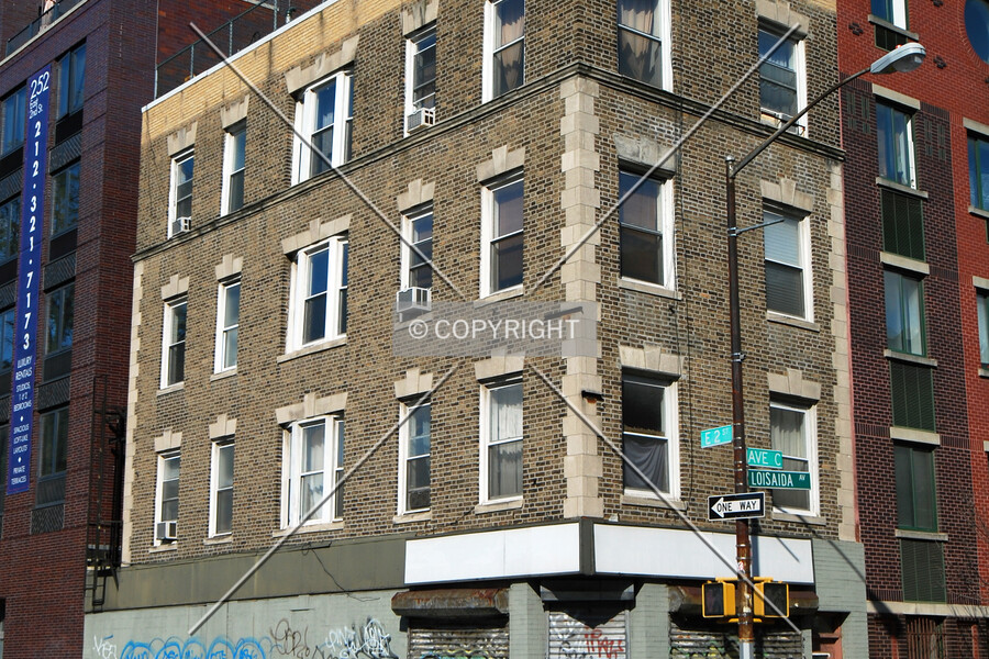 15 Avenue C