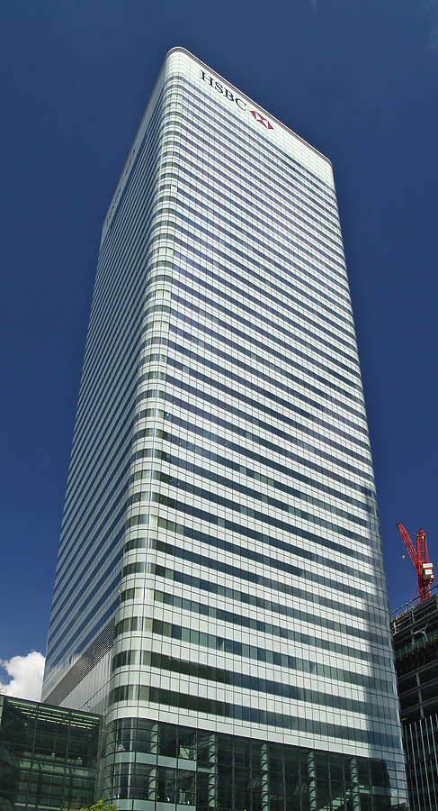 8 Canada Square by Cesar Serrano