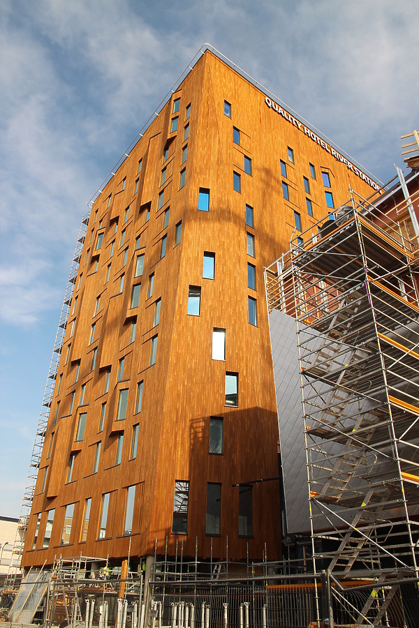 Quality River Station Hotel by Kjetil Balog