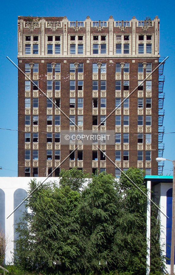 Spivey Building by Ryan Hildebrand