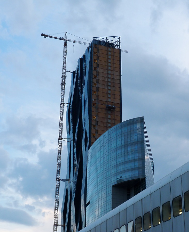 DC Tower 1 by Judikaƫl Ninon