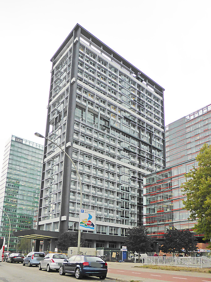 Berliner Tor Center 3 by Der Hamburger