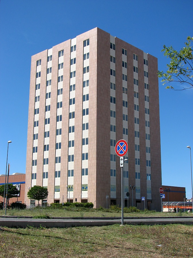 Centro Direzionale Torre 1 by Edoardo Marchetti