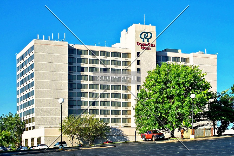 Doubletree Hotel Saint Louis at Westport by Ryan Hildebrand
