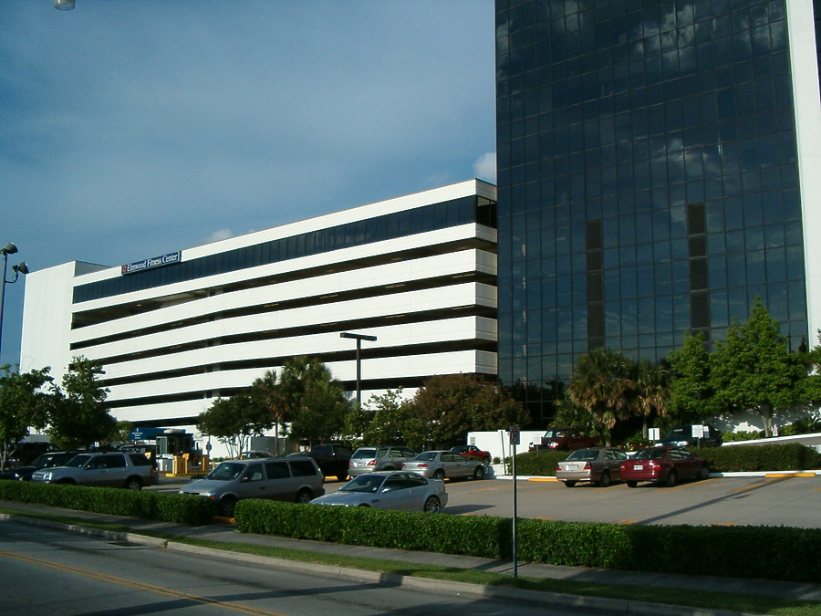 Heritage Plaza by Rodney Gunn
