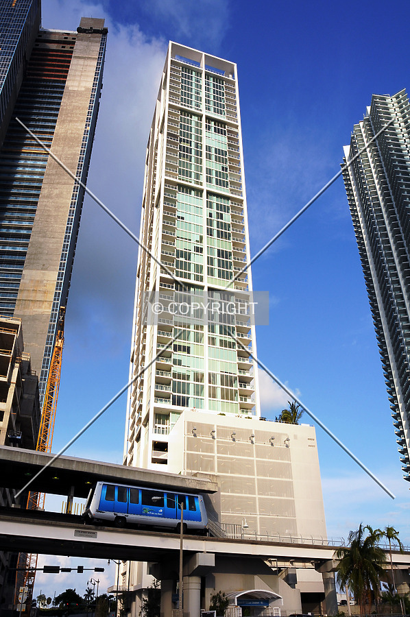 Ten Museum Park by Jorge Molina