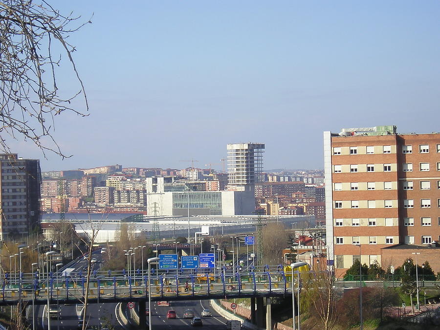 Torre BEC by Mikel Allende