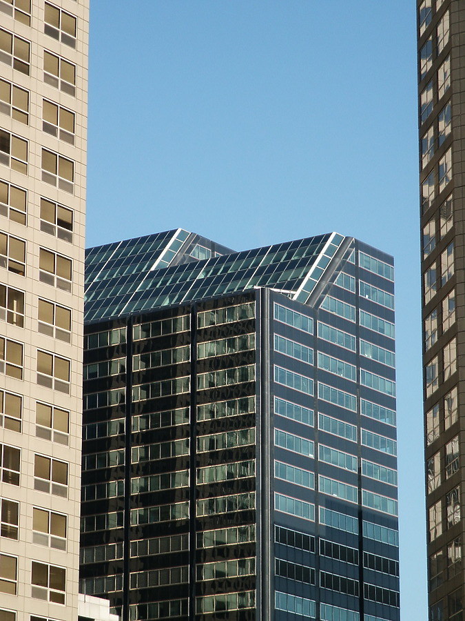 525 West Monroe by Daniel Kieckhefer