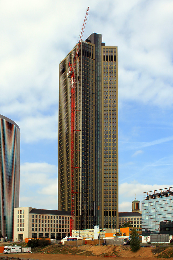 Tower 185 by Daniel Kieckhefer
