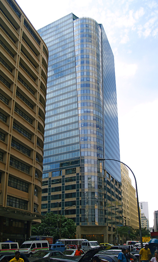 Torre Almirante by Cesar Serrano