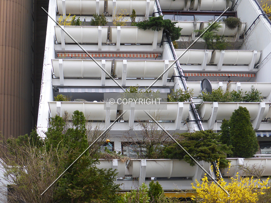 Wohnpark Alterlaa - Block A1-A4 by Nephilim